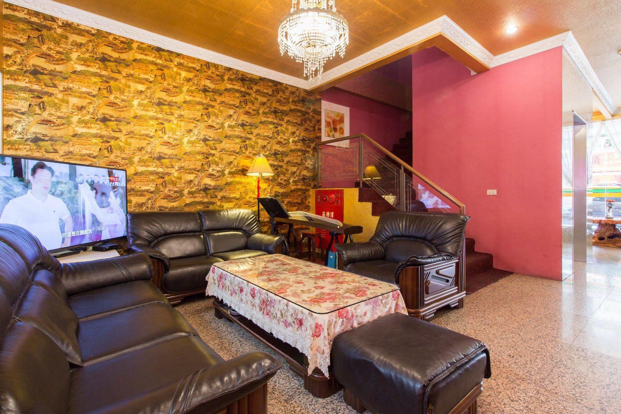 Day Chen Hotel Yilan Εξωτερικό φωτογραφία