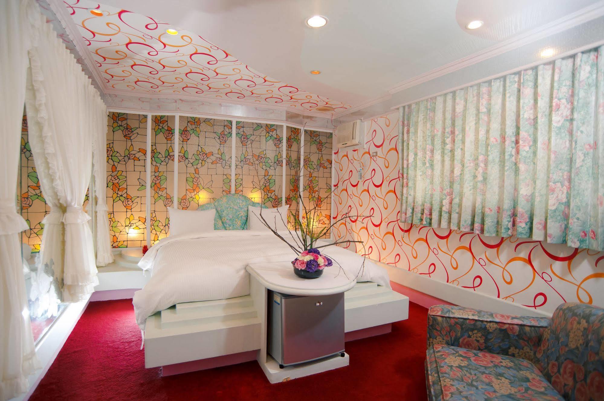 Day Chen Hotel Yilan Εξωτερικό φωτογραφία