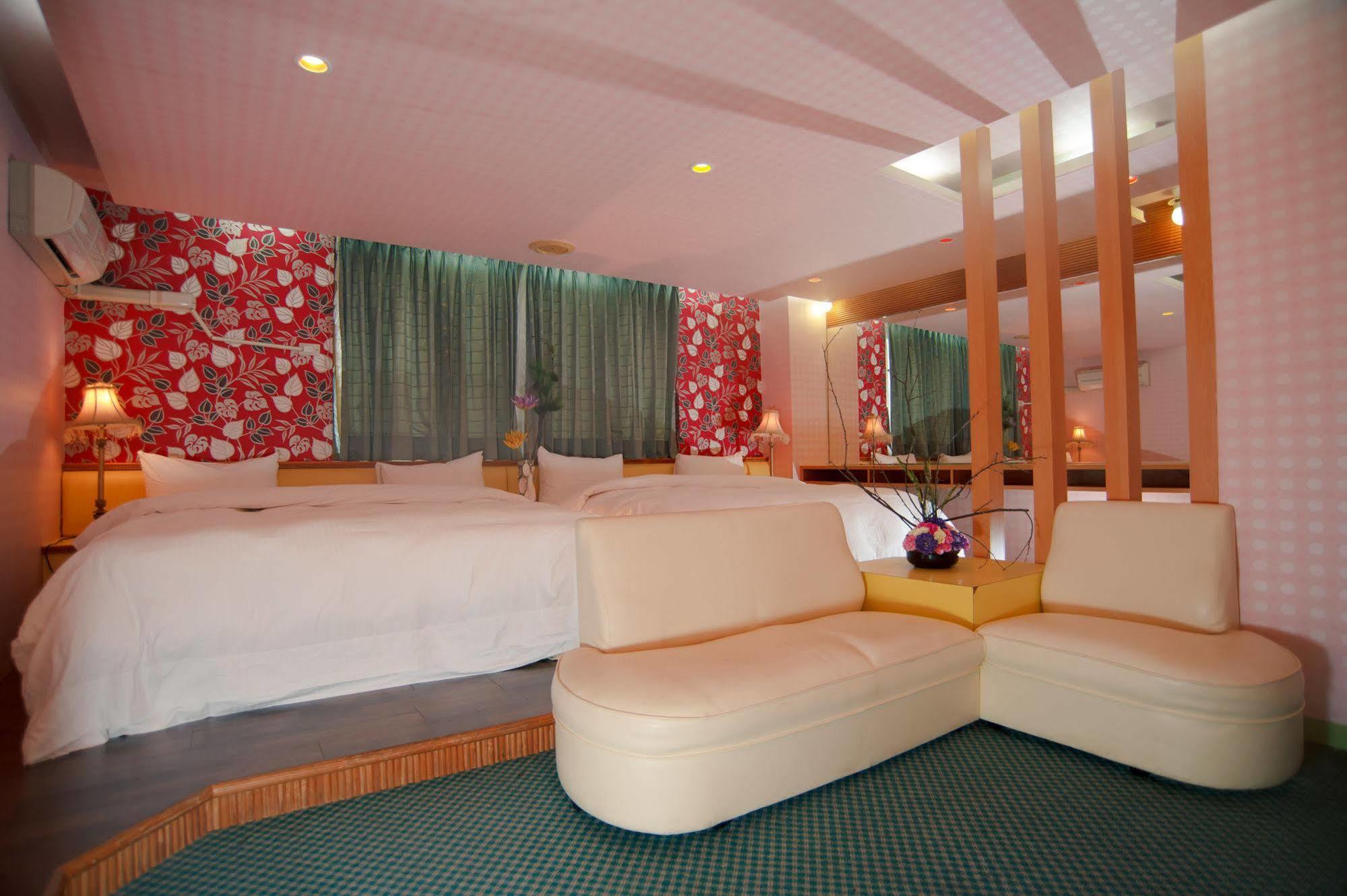 Day Chen Hotel Yilan Εξωτερικό φωτογραφία