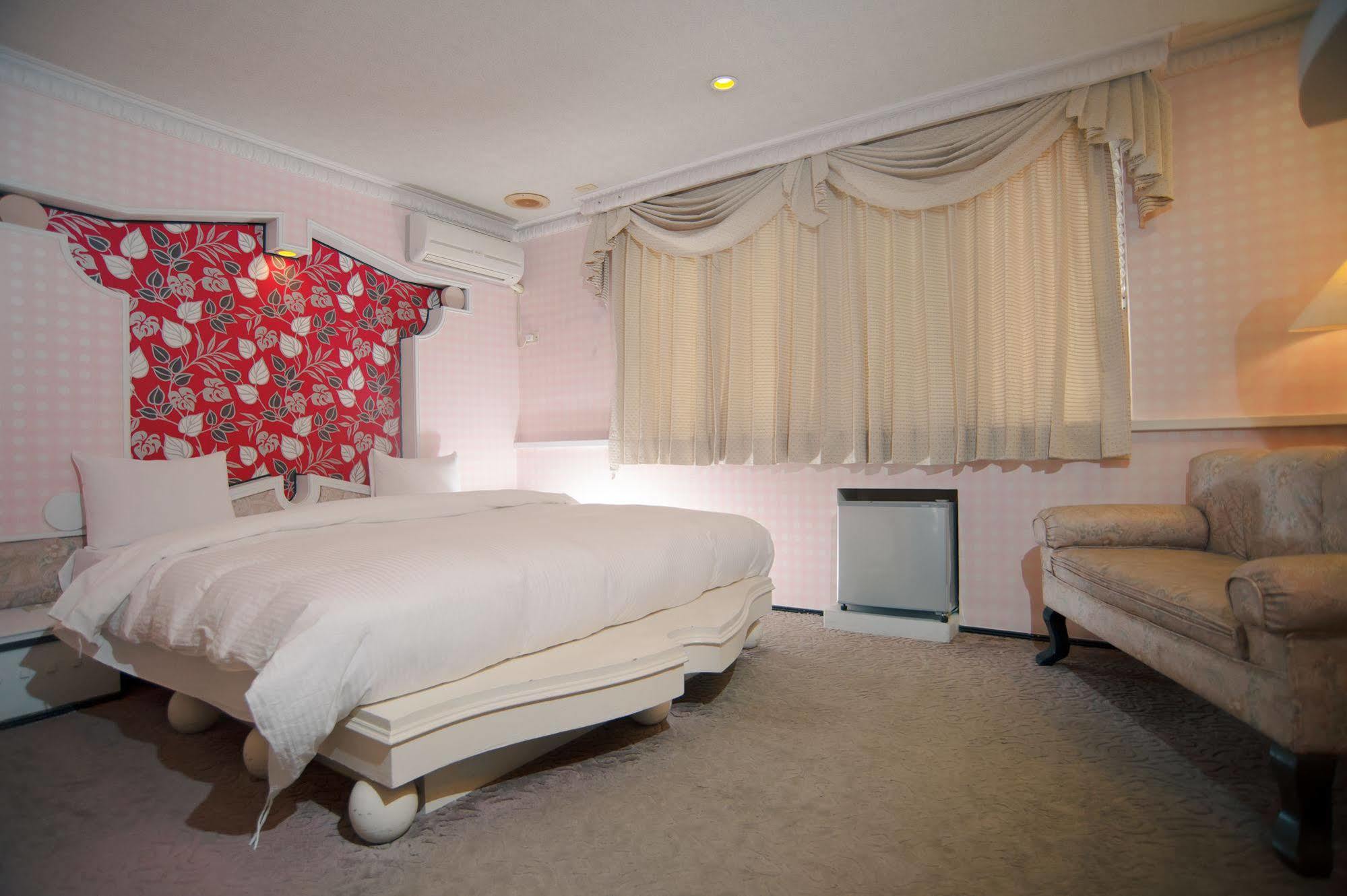 Day Chen Hotel Yilan Εξωτερικό φωτογραφία