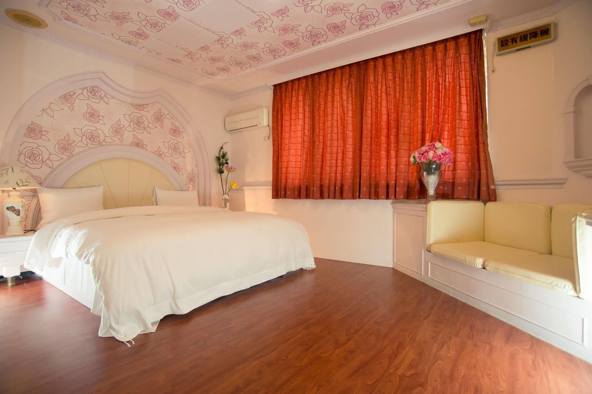 Day Chen Hotel Yilan Εξωτερικό φωτογραφία